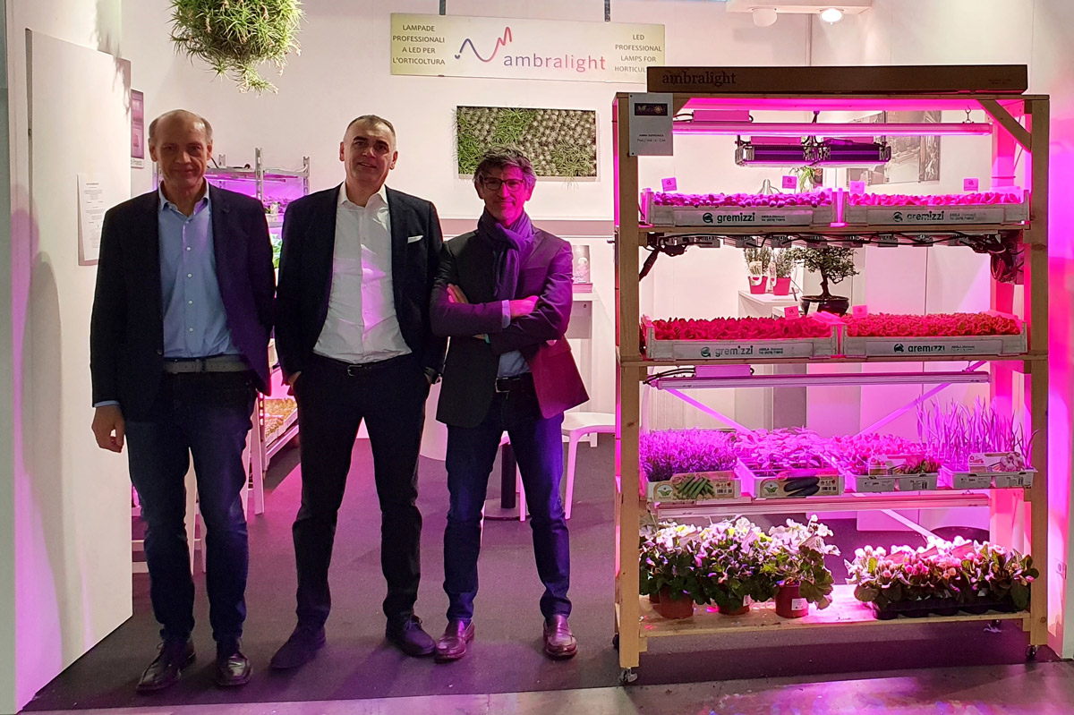 soci-ambra-elettronica-illuminotecnica-led-lampade-crescita-piante Stefano Pizzolato e Maurizio Fasolo, soci di Ambra Elettronica, produttori di lampade crescita piante, lampade LED per piante e illuminotecnica LED.